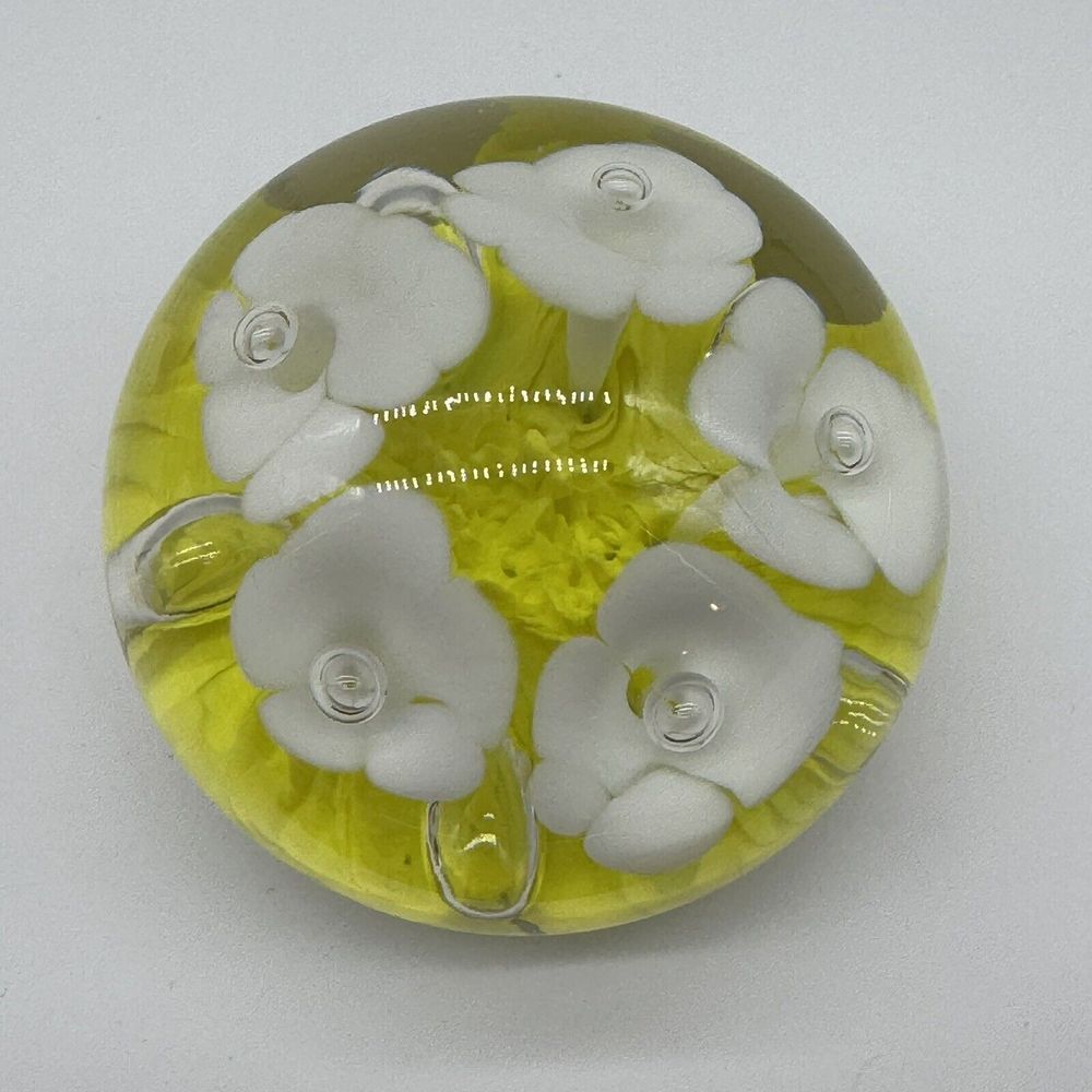 Vtg Maude and Bob St Clair Art Glass Flower‎ Paperweight Yellow Flowers 1974